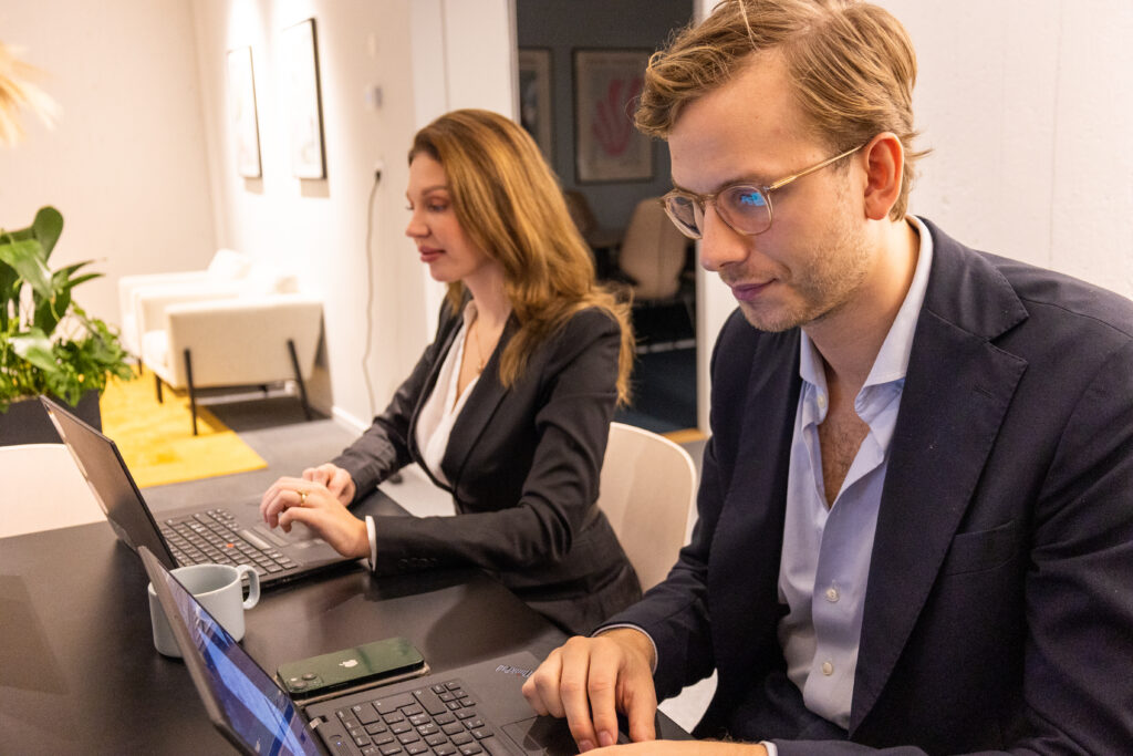 Två konsulter kan hjälpa till med Executive Search i Stockholm